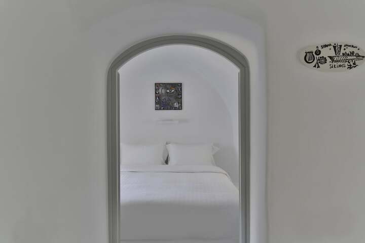 Room 4 of 92