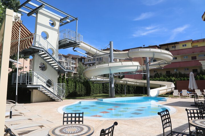 Pool 28 of 46