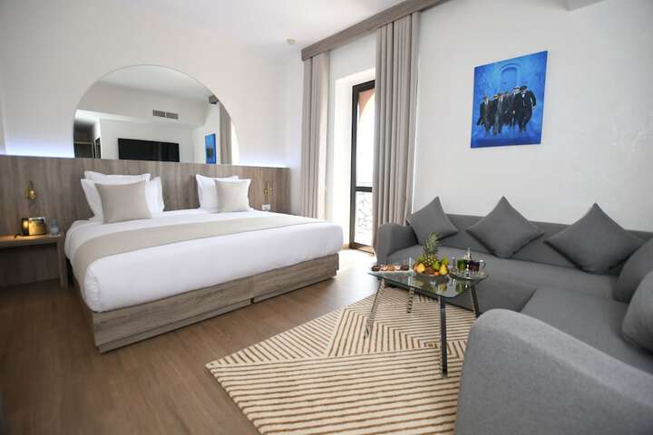 Room 12 of 105