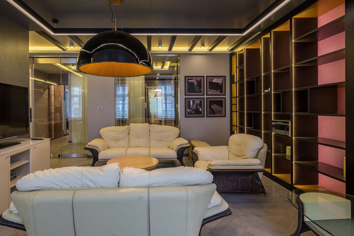 Room 2 of 75