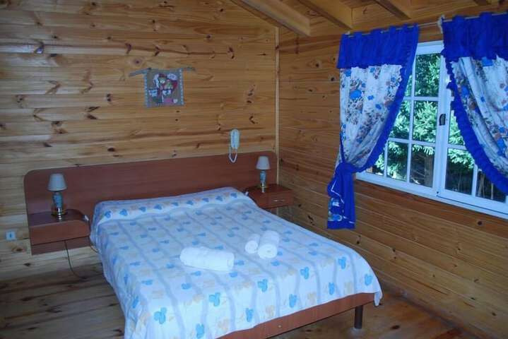 Room 2 of 8
