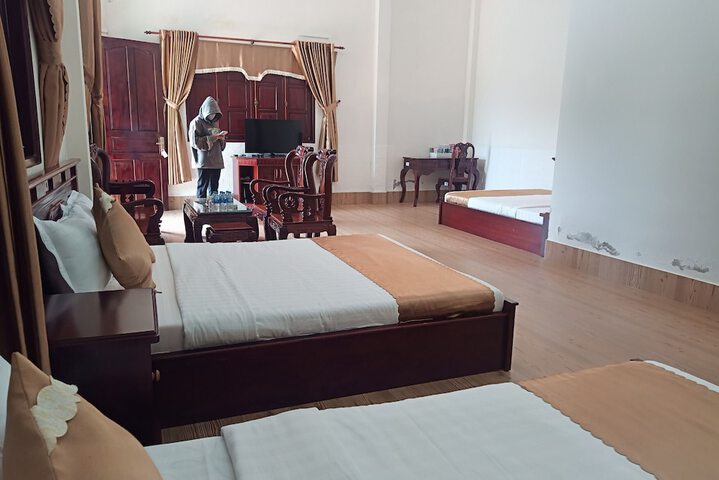 Room 14 of 105