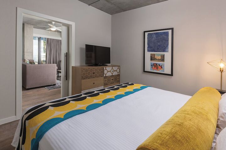 Room 15 of 85