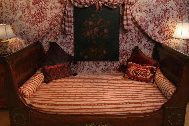 Room 23 of 28