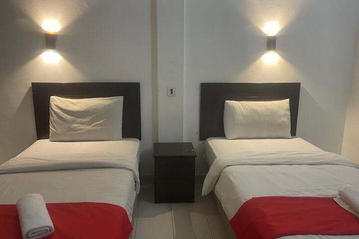 Room 28 of 59