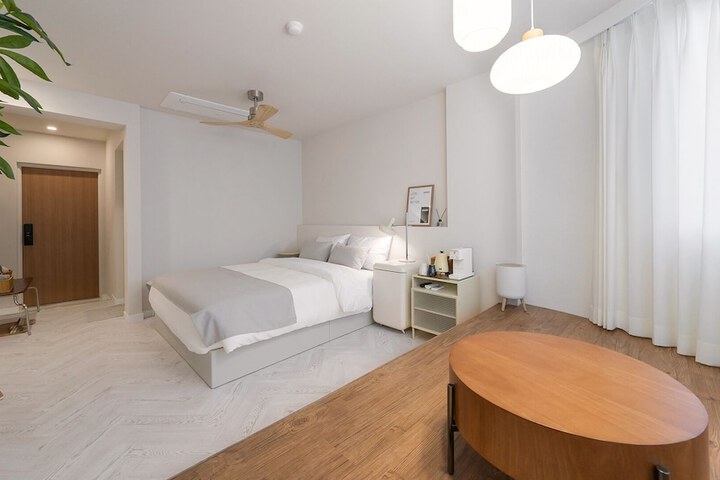 Room 12 of 41