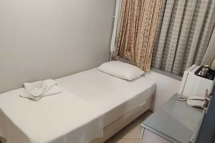 Room 5 of 19