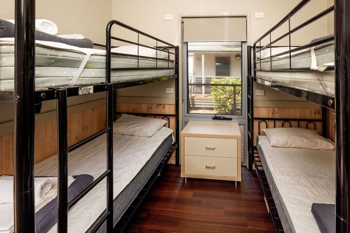 Room 44 of 102