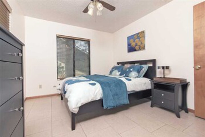 Room 16 of 22