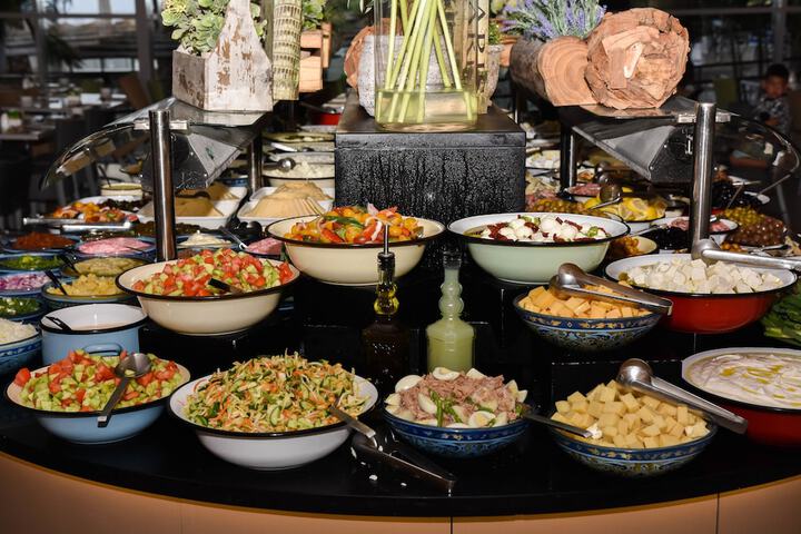 Dining 73 of 89
