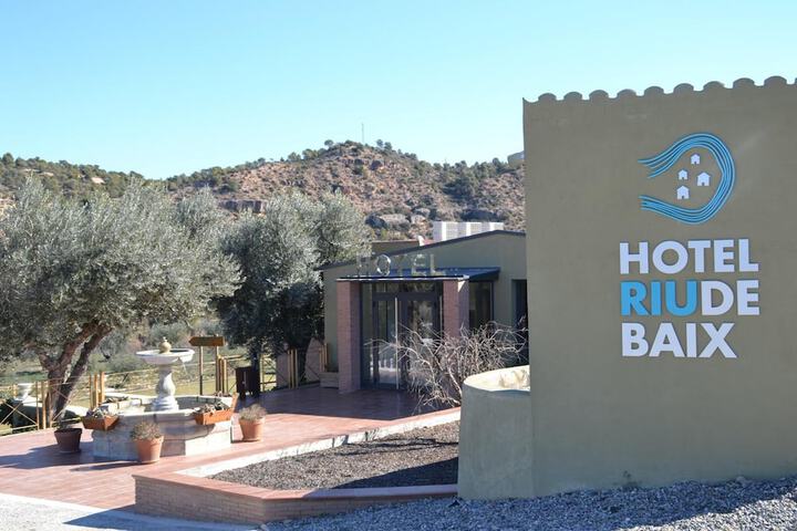 Hotel 54 of 56