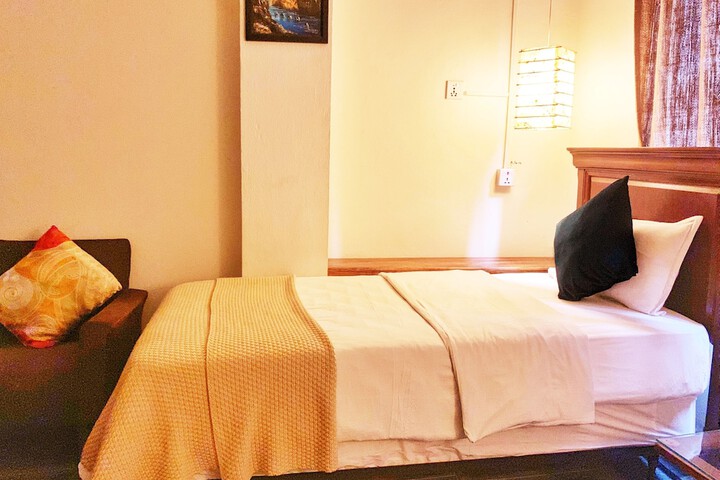 Room 22 of 91