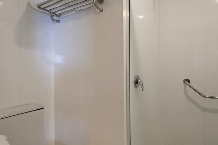 Room 82 of 148