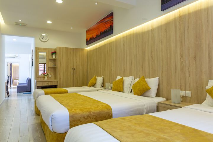 Room 4 of 43