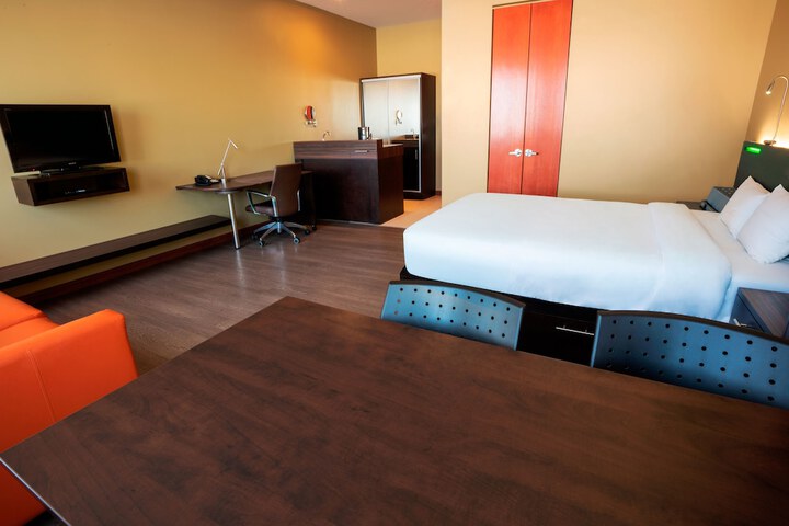 Room 29 of 62