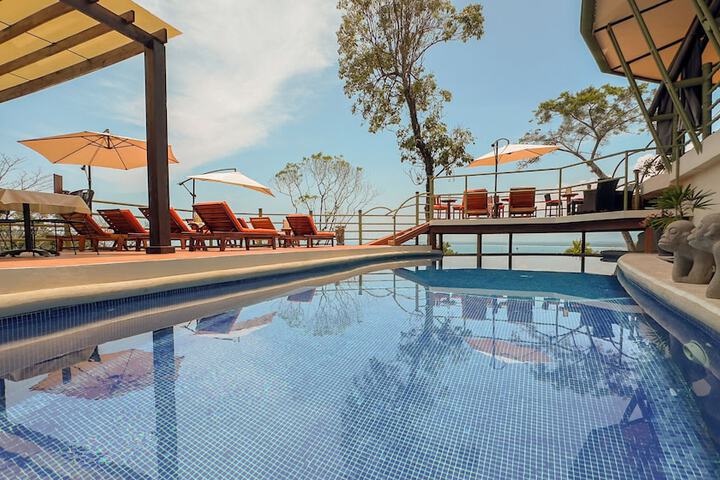 Pool 16 of 31