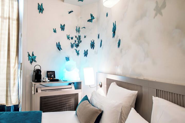 Room 10 of 61