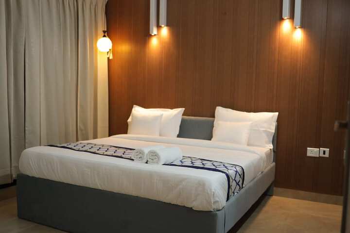 Room 3 of 11
