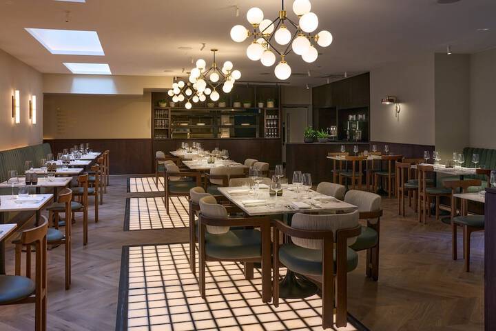 Dining 63 of 79