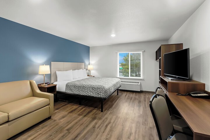 Room 22 of 34