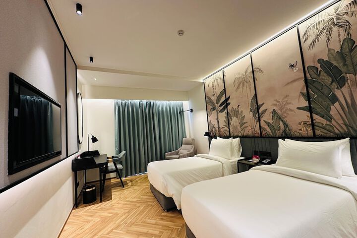 Room 16 of 61