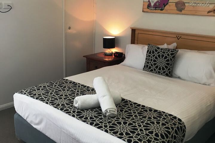 Room 3 of 272