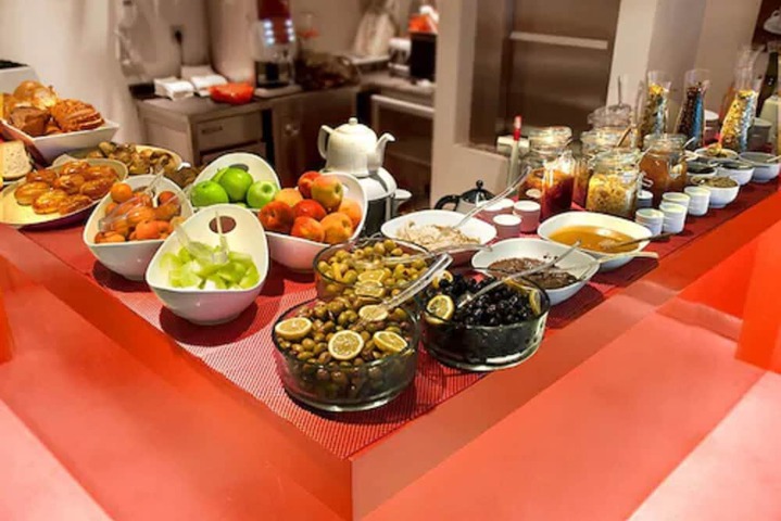 Breakfast buffet