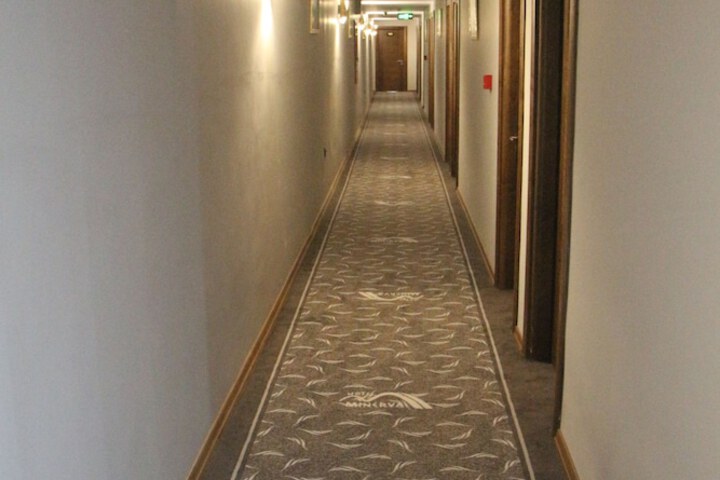 Ballroom/Hall 29 of 34