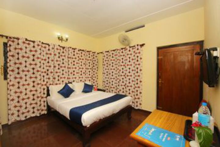 Room 12 of 23