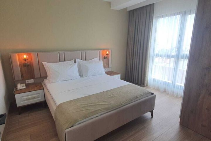 Room 6 of 23