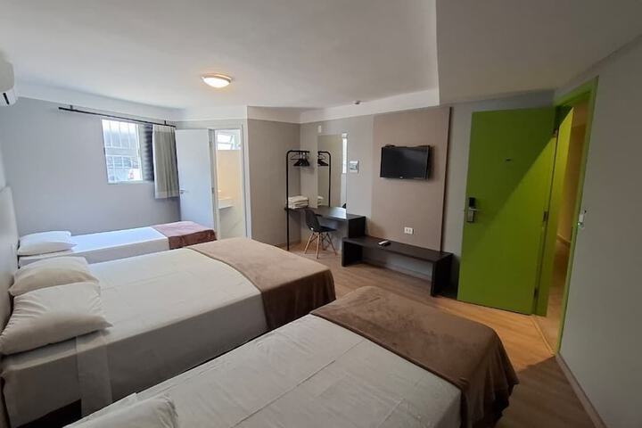 Room 32 of 130