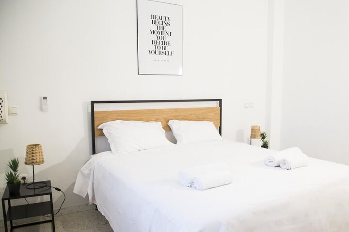Room 12 of 20