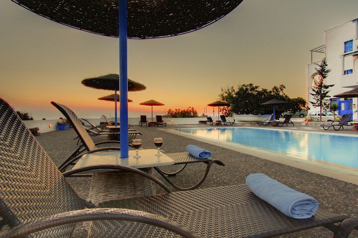 Pool 52 of 63