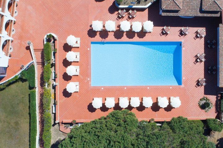 Pool 13 of 23