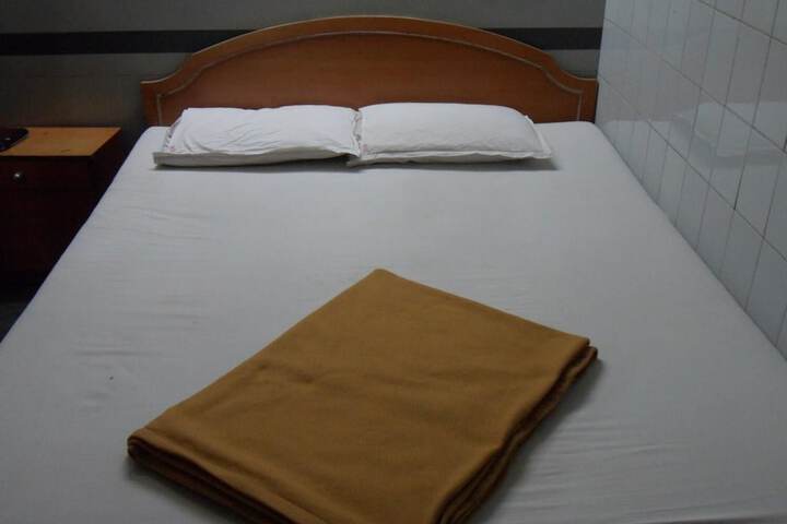 Room 7 of 22
