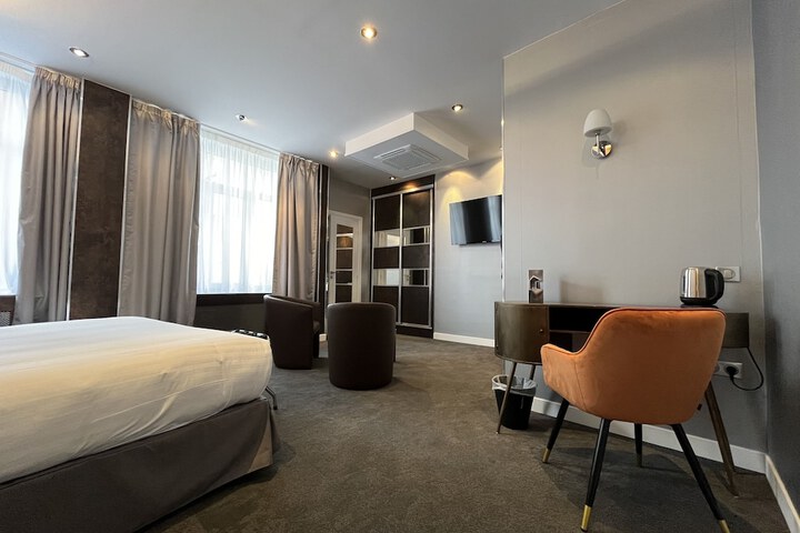 Room 17 of 62