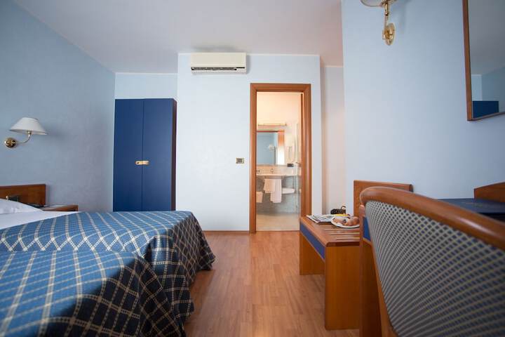 Room 29 of 78