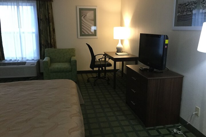 Room 9 of 51