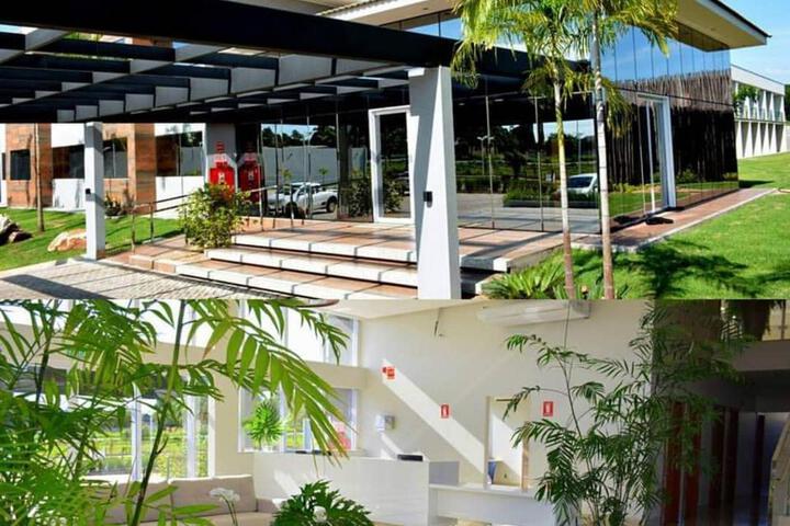 Hotel DLeon
