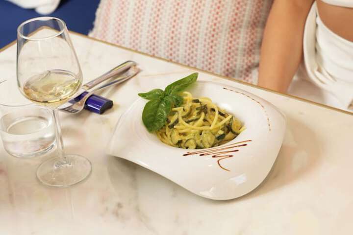 Dining 167 of 228