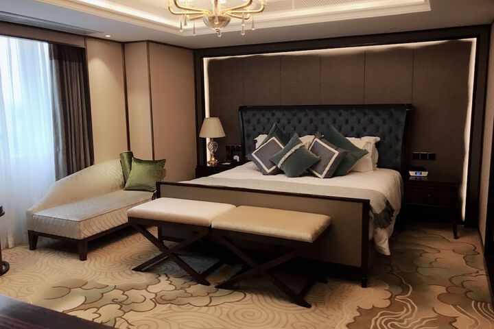 Room 16 of 78