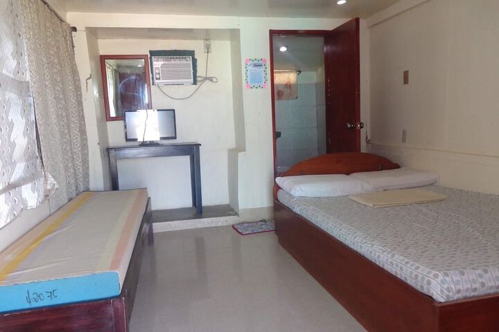Room 16 of 17