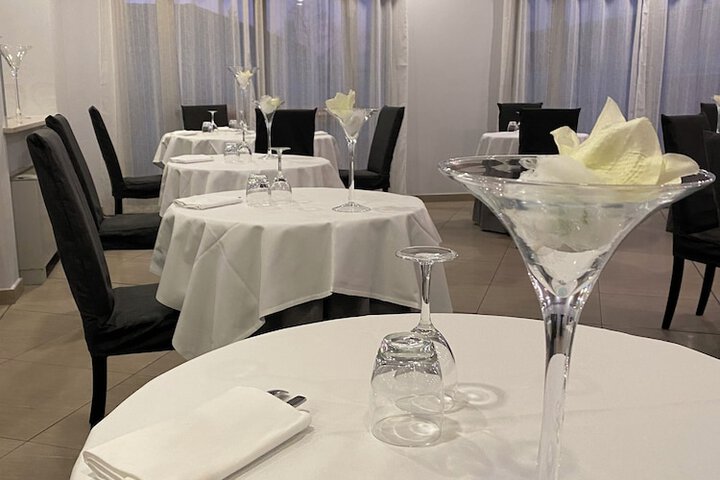 Dining Photos