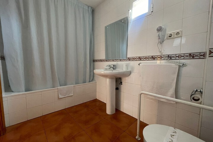 Room 26 of 46