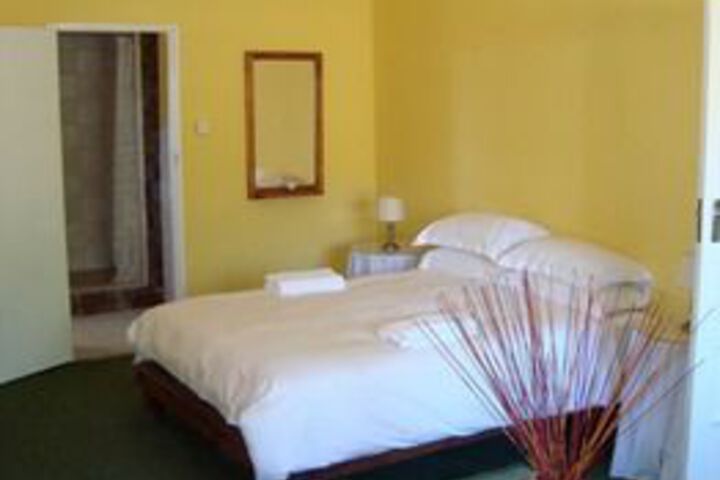 Room 12 of 25
