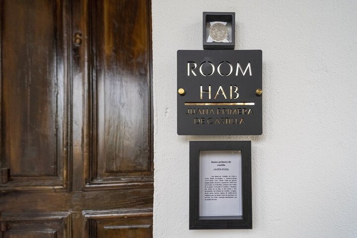 Room 28 of 51