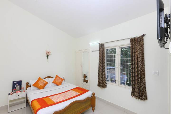 Room 10 of 25