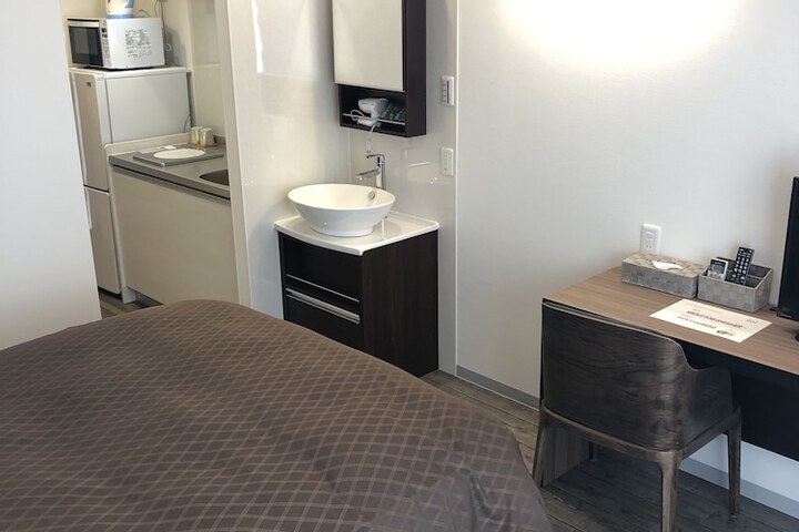Room 14 of 31