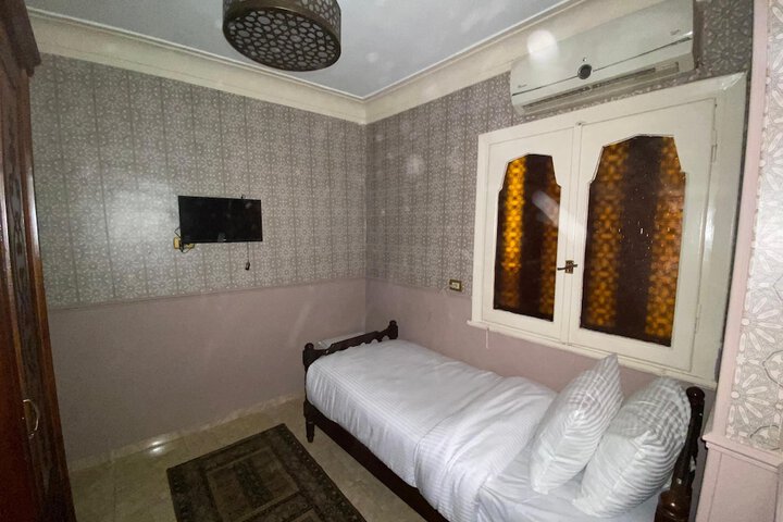 Room 17 of 44