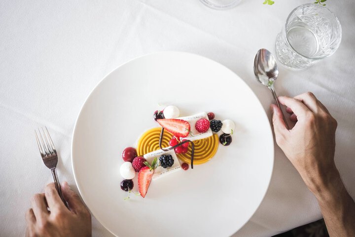 Dining 78 of 101